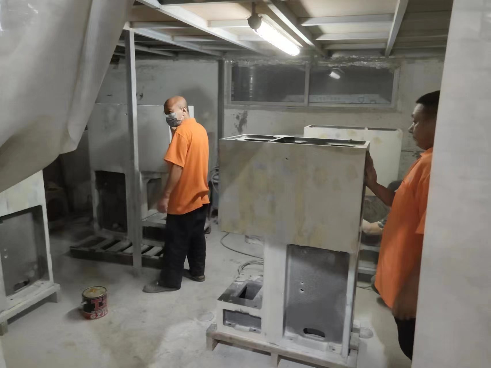 Painting Department of Servo Chong Factory Company(图3)