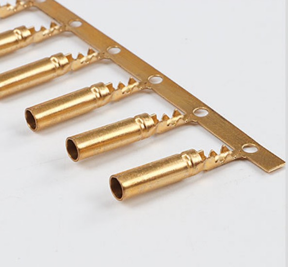 Metal terminal stamping case